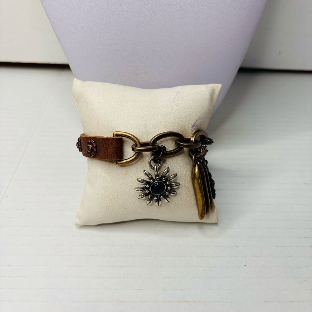 New LUCKY BRAND Leather Chain Charm Bracelet